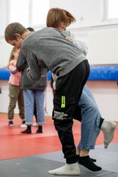 Parte dintre adolescenții ucraineni fac judo | Foto: Gabriela Bejan