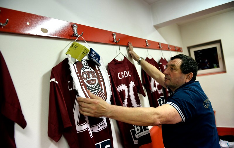 Povestea celui mai vechi angajat din Liga 1! De 40 de ani, Ioan Albu de la CFR Cluj e nelipsit din vestiarul campioanei României
