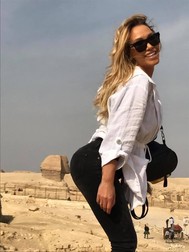 În ce hal a pozat Raluca Podea în Egipt