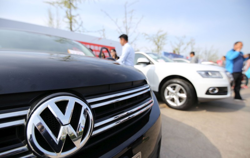 EXCLUSIV | Melcul german și batista pe țambal. Volkswagen a reparat în România doar o treime din mașinile afectate de scandalul emisiilor
