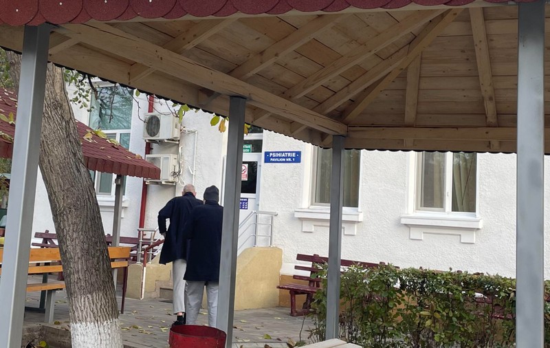 Pacienții de la Spitalul Murgeni nu au murit de la o toxiinfecție alimentară, arată primele analize. „Se suspectează și ceva viral”