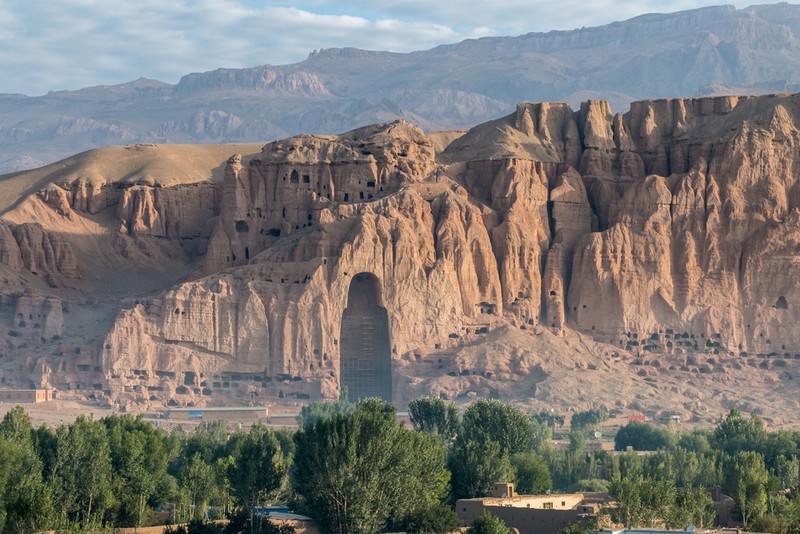 Monumente istorice distruse de oameni - Buddha din Bamiyan