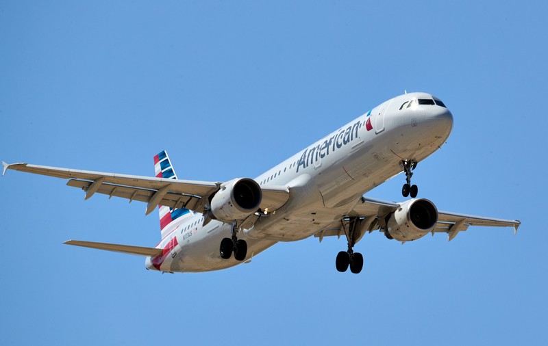 Zborul de Seul a revenit la Dallas, din cauza unei defecțiuni, pasagerii au stat 9 ore în avion: „Are cineva o șurubelniță?”