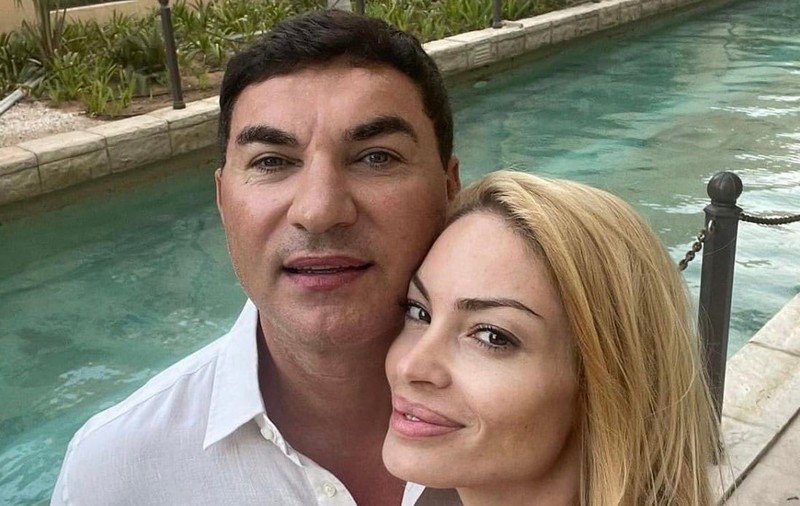 Cristi Borcea, surprins de Valentina Pelinel și de copii de ziua lui de naștere. Omul de afaceri a împlinit 53 de ani