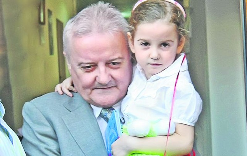 Irinel a răsfăţat-o pe fosta soţie cu haine şi cu bijuterii de lux: «În primii doi ani, am cheltuit cu Moni 800.000 €!»