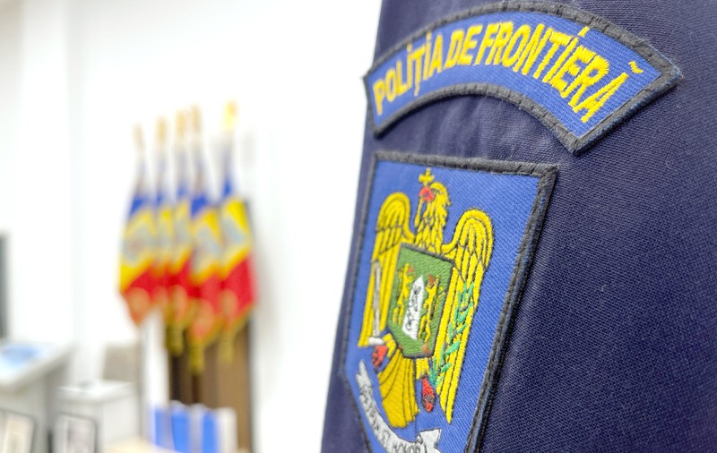 Un inspector antifraudă şi 21 de poliţişti de frontieră de la Nadlac, trimişi în judecată de DNA. Mita ajungea până la 600 de euro