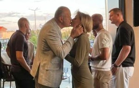 Ce se află în meniul cafenelei deschise, ieri, de Dan și Diana Șucu