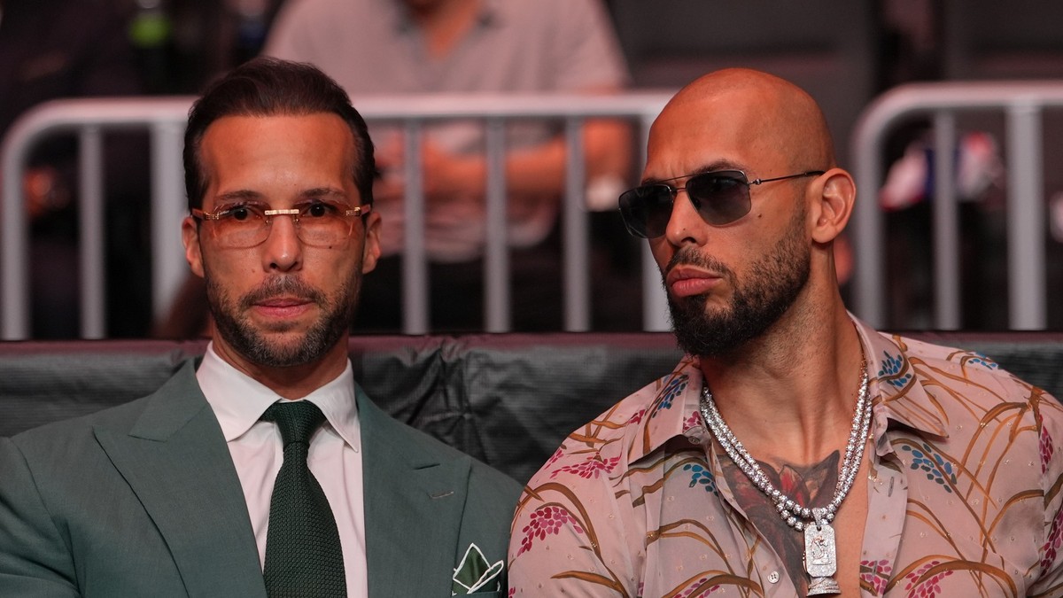 Andrew Tate (dreapta) și fratele său Tristan în cadrul unui eveniment la Miami Foto: Profimedia