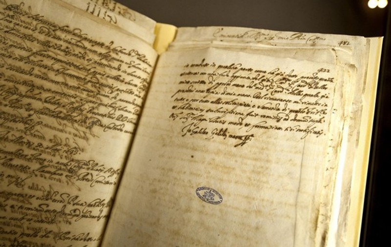Documente secrete ale Vaticanului, vechi de sute de ani, făcute publice! | FOTO