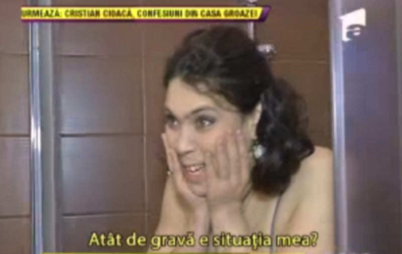 Ioana Tufar, pusă de Vadim Tudor să facă curăţenie ŞI SĂ SE SPELE PE DINŢI