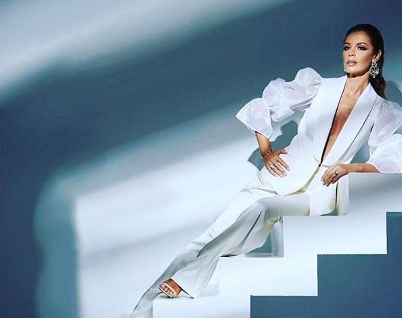 Soția lui Dan Petrescu, de pus în ramă. E atât de elegantă și de sexy că e comparată cu Victoria Beckham | FOTO