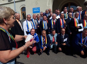 Nelu Vlad (FOTO stânga jos), alături de foștii săi colegi, foști ofițeri MI în vizită la Academia de Poliție