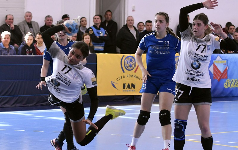 Final 4 Cupa României la handbal feminin. Totul spre o finală CSM București - SCM Rm. Vâlcea