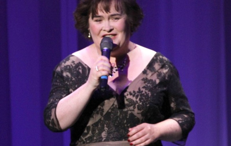 A ULUIT O LUME ÎNTREAGĂ CU VOCEA EI, însă Susan Boyle a descoperit că SUFERĂ DE O AFECŢIUNE INCURABILĂ! 