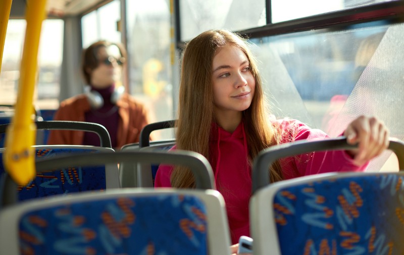 Transport public în Năvodari: patru trasee vor fi deschise. Cât costă o călătorie sau un abonament și cine are gratuitate