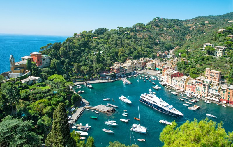 Portofino – ce să faci în luxoasa stațiune de pe riviera italiană și cum ajungi acolo