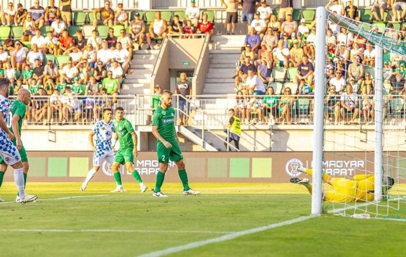 Corvinul Hunedoara, victorie senzațională în Liga Europa. A învins-o la scor, în deplasare, pe Paksi, câștigătoarea Cupei din Ungaria