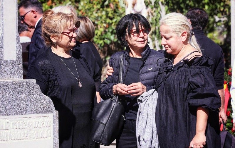 Alexandru Darie a fost înmormântat la cimitirul Bellu din Capitală. Fosta soție a lui Ducu, distrusă de durere