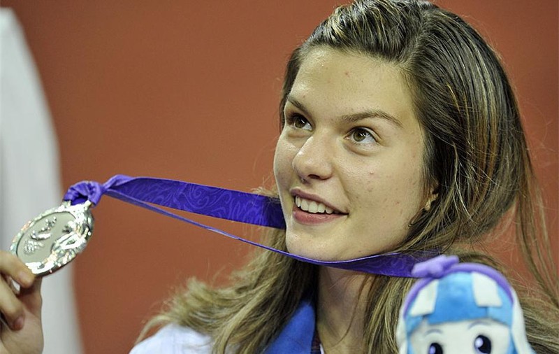 Zbor deasupra Cuibului de pasăre. ^Antrenorul federal Titi Mihail crede că săritoarele în lungime Alina Rotaru și Florentina Marincu pot cuceri medalii la Mondialele de atletism din China, care încep sâmbătă