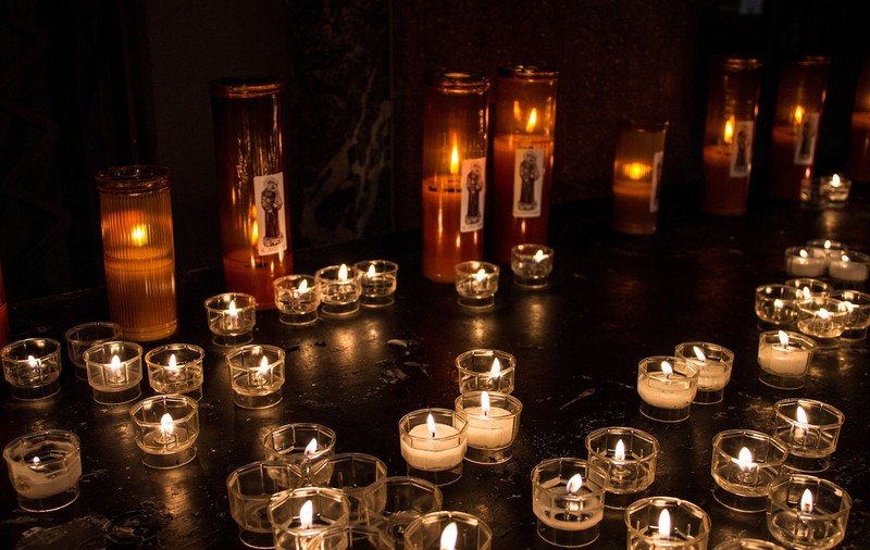 DUBLĂ TRAGEDIE! A MURIT la ÎNMORMÂNTAREA MAMEI lui