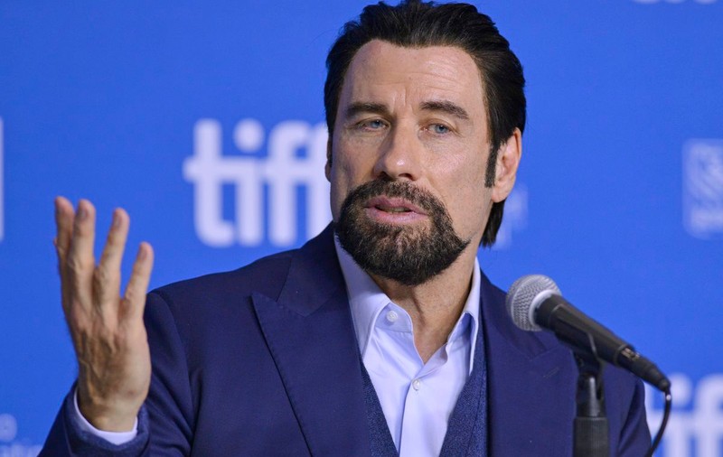 John Travolta a răspuns la întrebarea "Eşti gay?"