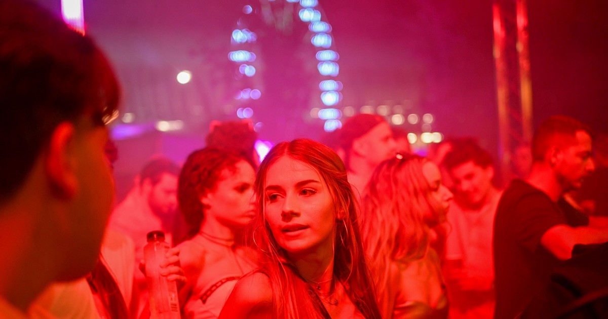 Mii de tineri au participat la prima zi a Festivalului Untold, joi, 7 august 2025, la Cluj.