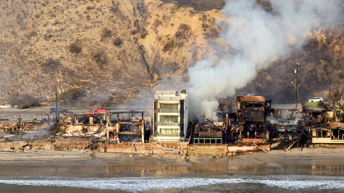 Ultiima casă rămasă în picioare în Malibu