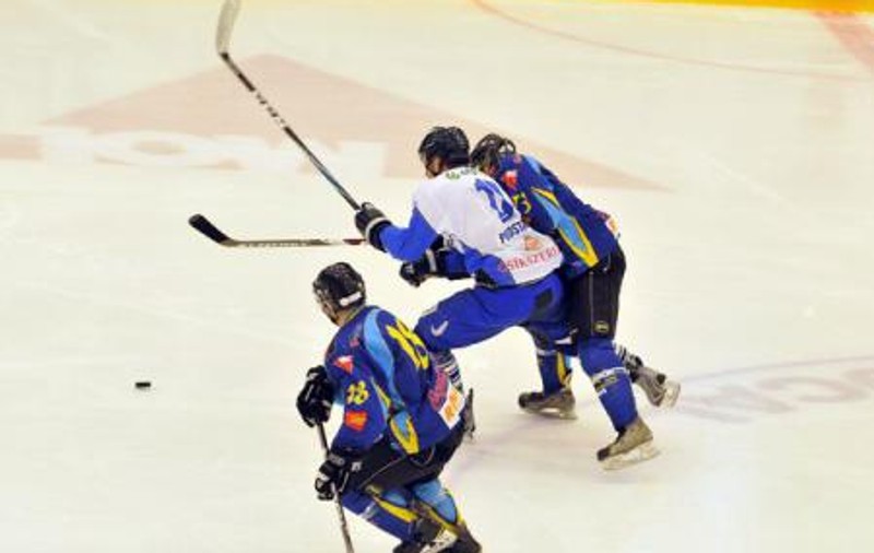 Hochei / HSC Miercurea Ciuc - Corona Brașov 4-2. Oaspeții rămân liderii campionatului