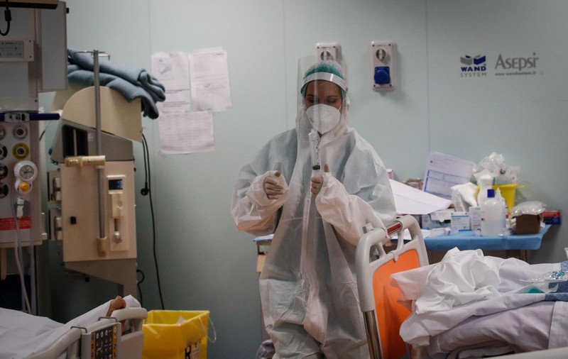 99% dintre persoanele care au decedat de Covid în Italia, în ultimele șase luni, erau nevaccinate
