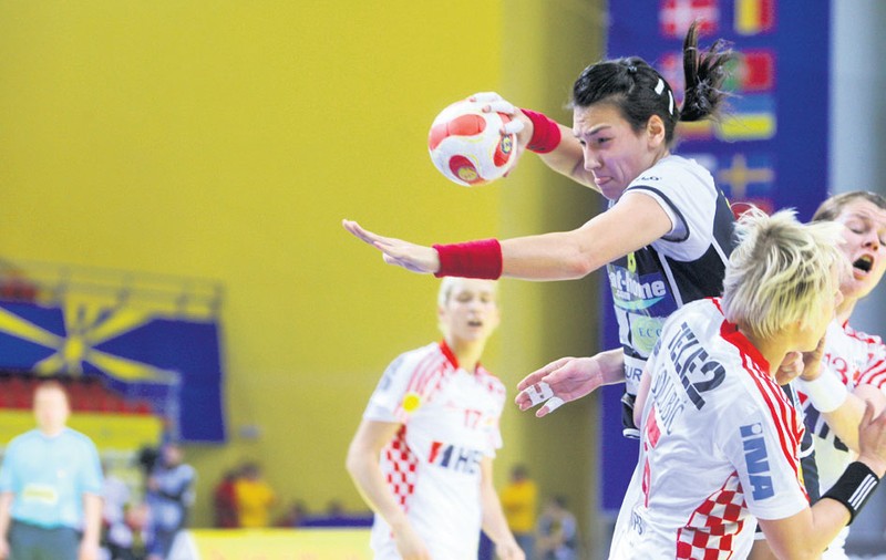 După 11 luni de pauză, Cristina Neagu s-a întors printre tricolore