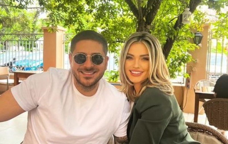 Diana Enache are o relație cu băiatul lui Sorin Ovidiu Vîntu. De 4 ani sunt împreună: „Ne înțelegem foarte bine, ne completăm”