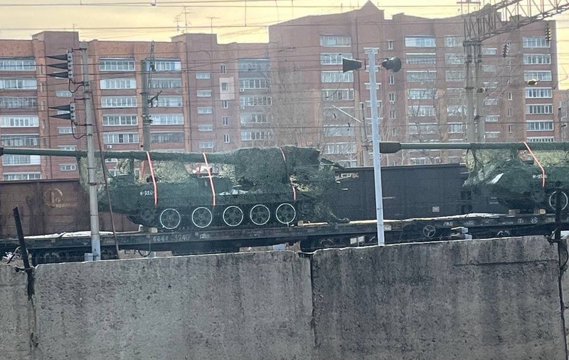 O armă rară din Coreea de Nord a fost fotografiată în Rusia. Obuzierul Koksan trage un foc la 5 minute, la 60 km distanță
