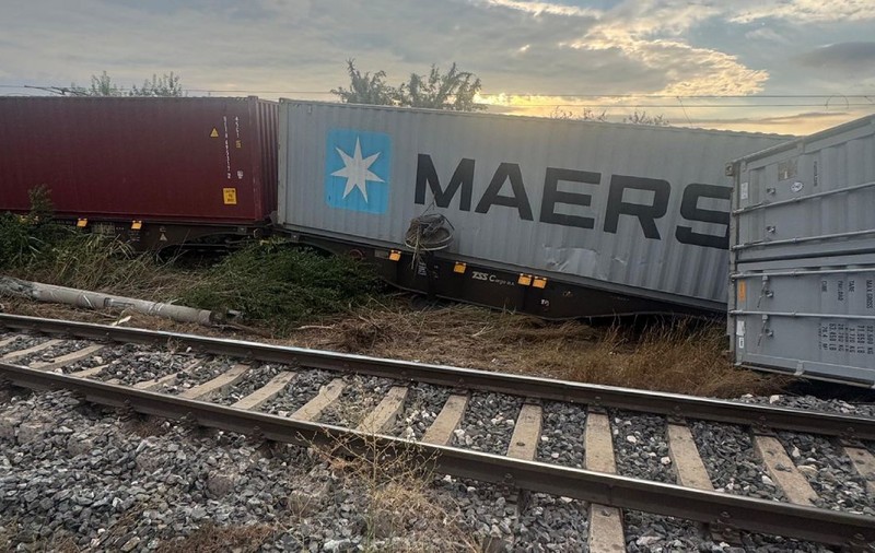 Traficul feroviar, oprit pe ruta Constanța - Mangalia, după ce un tren a deraiat la Agigea