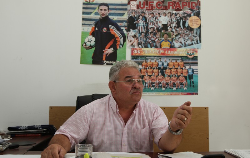 Euro 2016. Părinții tricolorilor spun lucruri trăsnite: ”Tare mi-e teamă că ne vom califica de pe primul loc în grupă!” | VIDEO