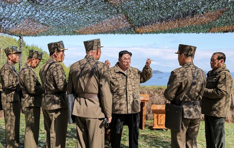 Coreea de Nord și-a înscris în constituție statutul de stat nuclear. Kim Jong Un: „Nimeni nu este autorizat să îl încalce”
