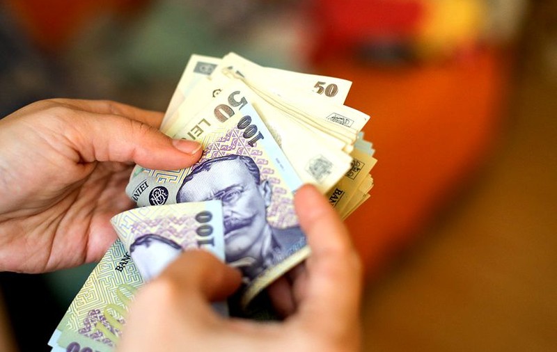 Care sunt variantele PNL în privinţa dublării alocaţiilor copiilor. Reacţia liderului PSD