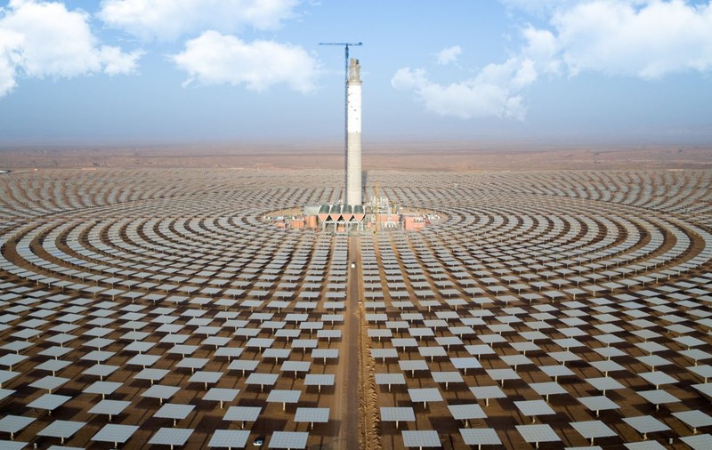 Cea mai mare fermă solară din lume, construită în Maroc. Complexul energetic este cât 3.500 de terenuri de fotbal / FOTO&VIDEO
