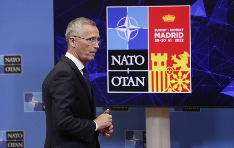 NATO își schimbă radical strategia împotriva Rusiei, într-un summit istoric, după patru luni de război. Ce așteaptă România