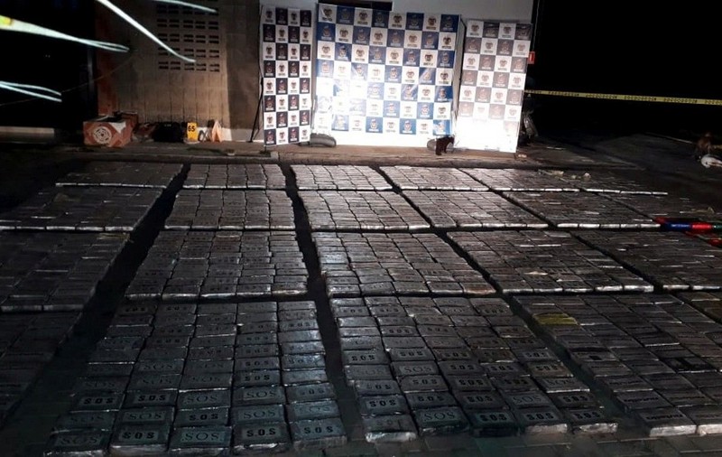 Un britanic urmărit internațional și care a traficat o jumătate de tonă de cocaină a fost prins în Neamț