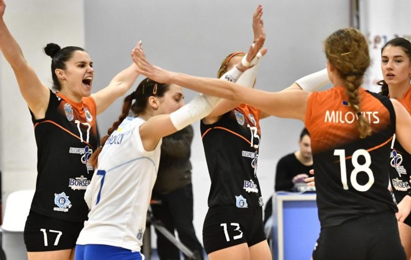 Cinci victorii la zero în Divizia A1 feminină de volei. Favoritele s-au impus