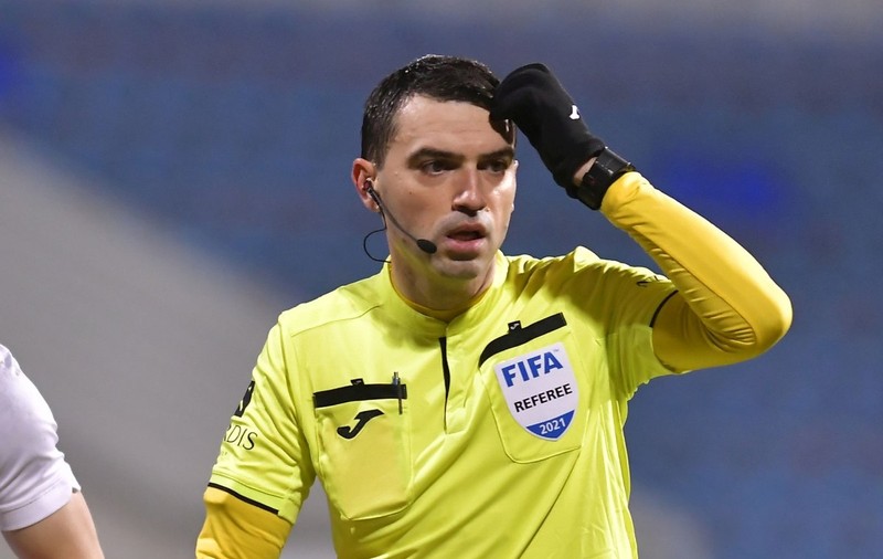 La 41 de ani, arbitrul Ovidiu Hațegan a suferit un infarct și a fost operat la Timișoara. Primul anunț făcut de medici