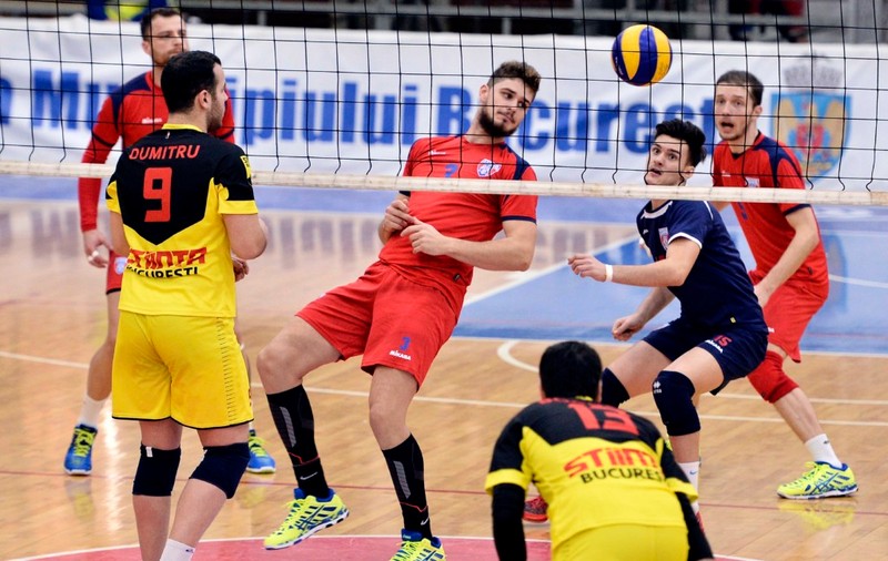 Oaspeții s-au impus pe linie în Divizia A1 la volei masculin. Tricolorul Ploiești, succes la Galați
