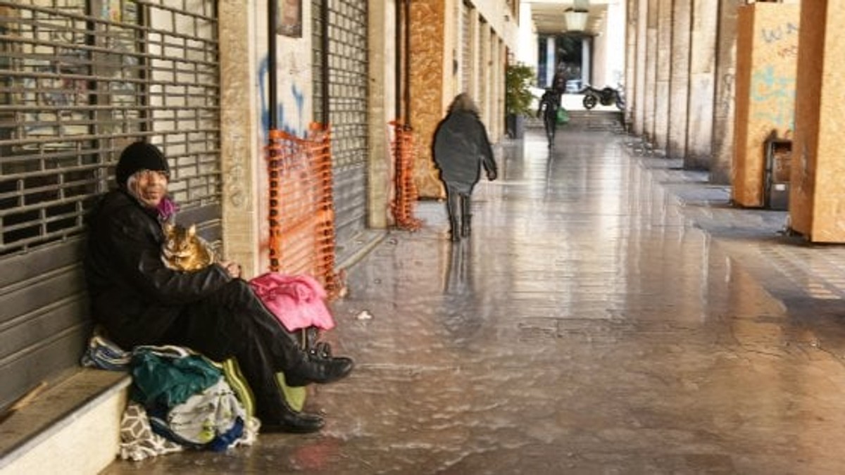 Un adolescent român a ucis un francez în Italia, pentru 25 de euro