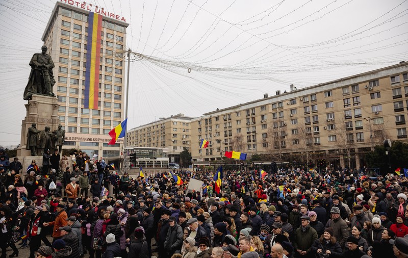 Proteste la Iași de Ziua Unirii: Oficialitățile, primite cu huiduieli