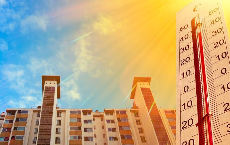 Fațadele care răcesc singure clădirile: invenția testată în Spania poate reduce temperatura cu până la 2 grade și consumul de energie cu 10%