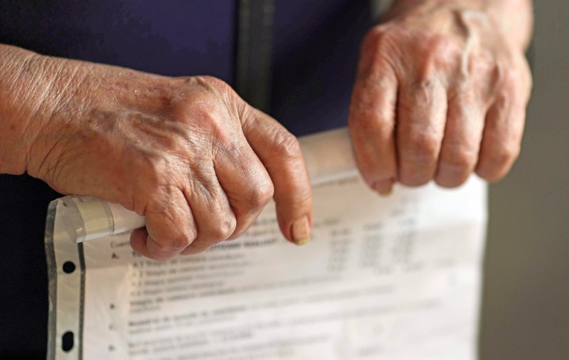 Putem numi pensionarii și bugetarii „paraziți” sociali și economici?