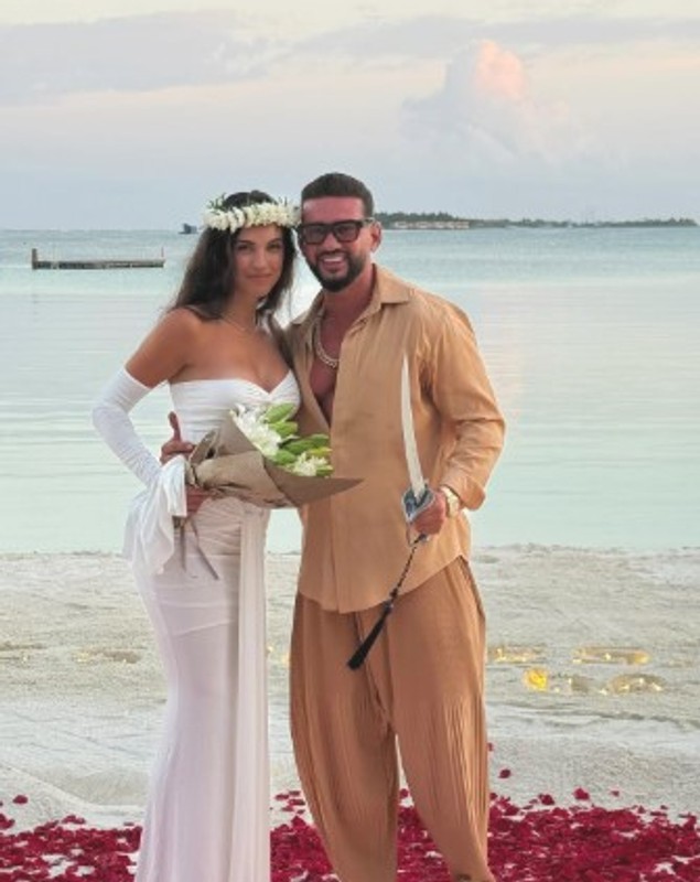 Cum l-a cucerit Andreea pe soțul ei, Dorian Popa. Vloggerul a dat din casă. „Ea a știut să se ocupe foarte frumos”