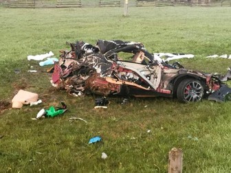 Așa arăta după accident Maseratiul în care au murit trei tineri