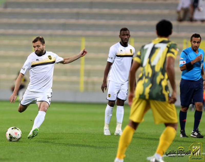 Victor Piţurcă a câştigat şi a revenit pe locul 3. Sânmărtean vorbeşte în arabă / FOTO&VIDEO