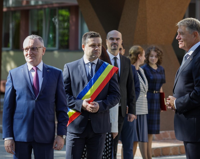 Klaus Iohannis, discurs la început de an școlar: „Contează mai puțin nota și mai mult dezvoltarea copilului”